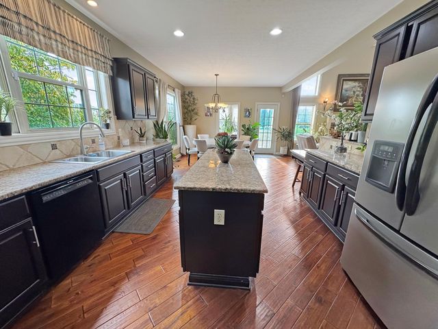 6201 Lampton Pond Drive, Hilliard, OH 43026