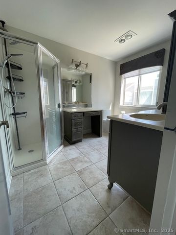 69 Harbour Close 69, New Haven, CT 06519