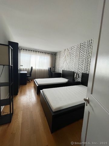 69 Harbour Close 69, New Haven, CT 06519