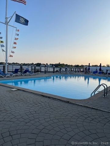 69 Harbour Close 69, New Haven, CT 06519