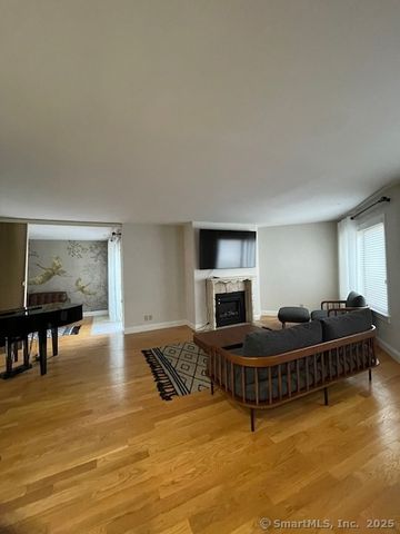 69 Harbour Close 69, New Haven, CT 06519