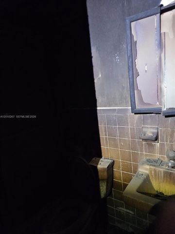 1501 NW 3rd Way, Pompano Beach, FL 33060