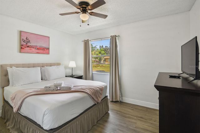 811 W MAGNOLIA STREET, Kissimmee, FL 34741