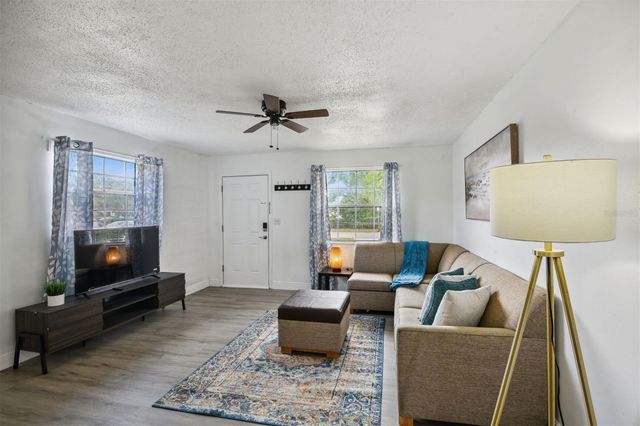 811 W MAGNOLIA STREET, Kissimmee, FL 34741