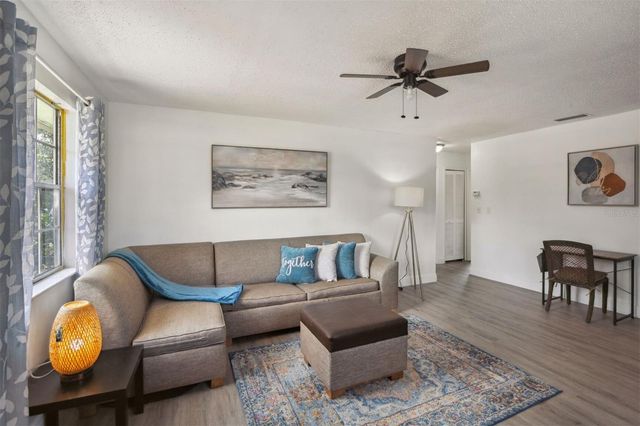 811 W MAGNOLIA STREET, Kissimmee, FL 34741