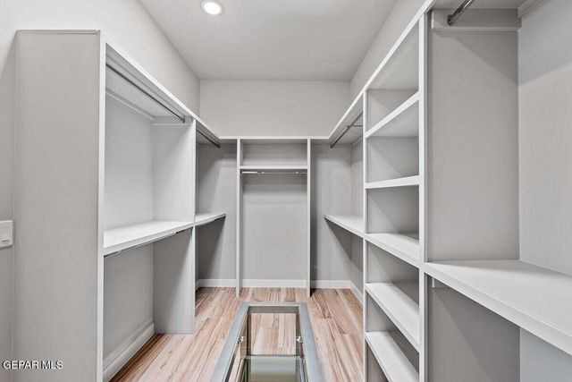 469 COUNTRY OAKS Drive, El Paso, TX 79932