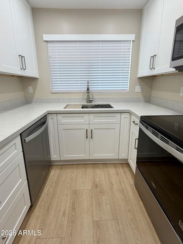 2507 E VILLA MARIA Drive, Phoenix, AZ 85032