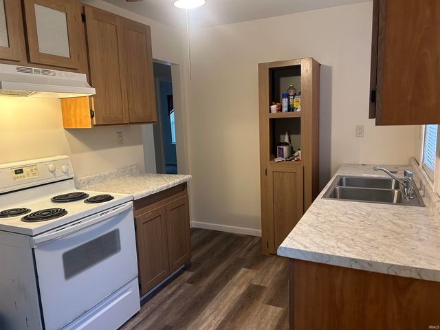 1806 Obrien Street, South Bend, IN 46628