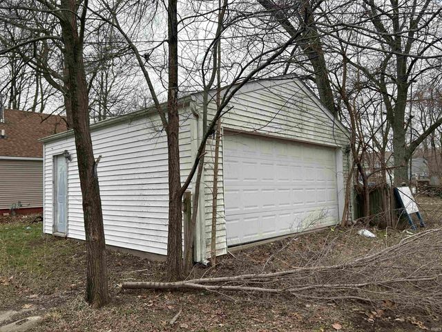 1806 Obrien Street, South Bend, IN 46628
