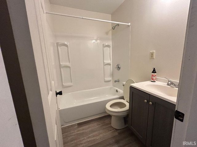 1806 Obrien Street, South Bend, IN 46628
