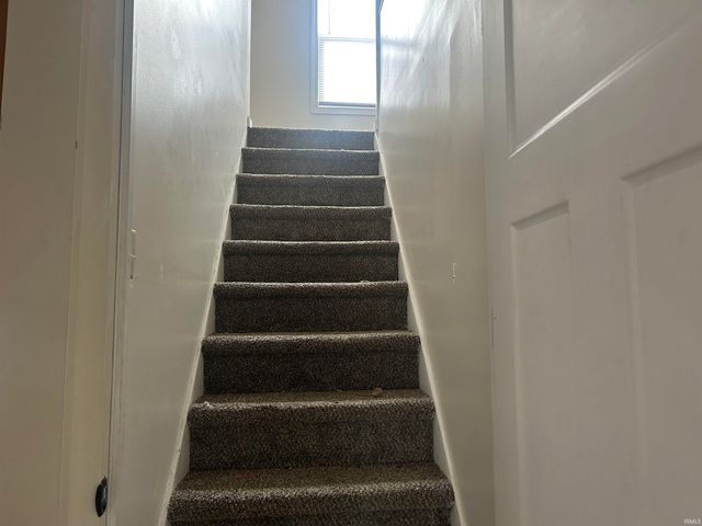 1806 Obrien Street, South Bend, IN 46628