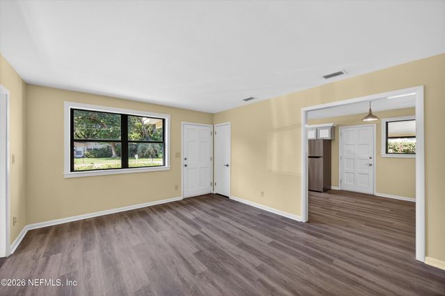 6715 FRYE Avenue W, Jacksonville, FL 32210