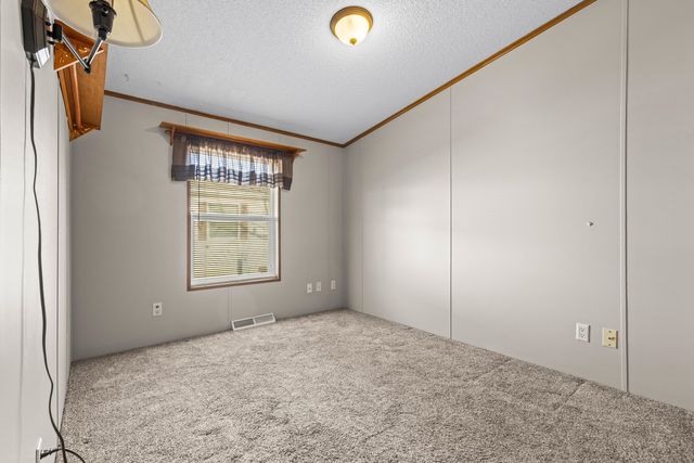 404 E Wood Lane, Belvidere, IL 61008