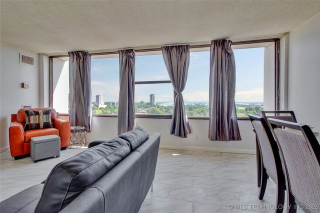 410 W 7th Street 1521, Tulsa, OK 74119