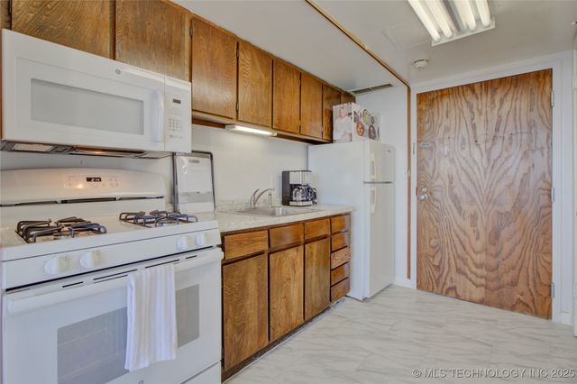 410 W 7th Street 1521, Tulsa, OK 74119