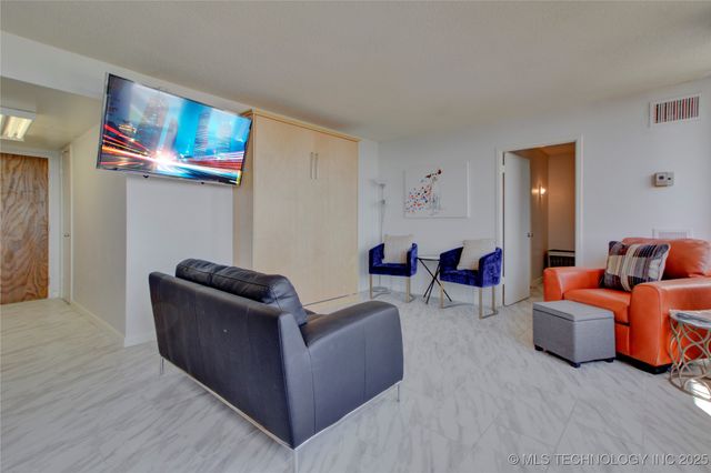 410 W 7th Street 1521, Tulsa, OK 74119