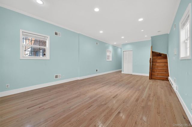 636 Throggs Neck Expressway, Bronx, NY 10465