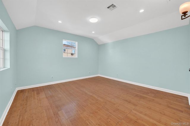 636 Throggs Neck Expressway, Bronx, NY 10465