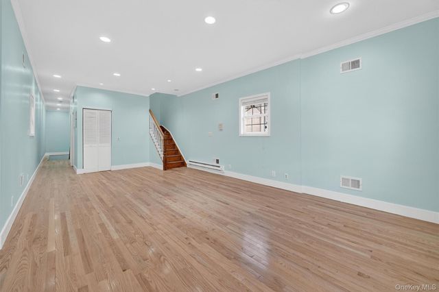 636 Throggs Neck Expressway, Bronx, NY 10465