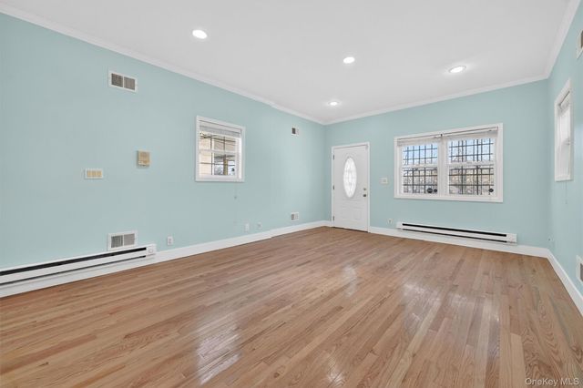 636 Throggs Neck Expressway, Bronx, NY 10465