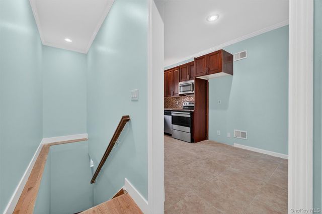 636 Throggs Neck Expressway, Bronx, NY 10465