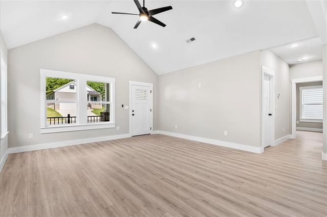 152 Washington St, Dalton, GA 30721