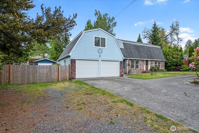 17910 Spruce Way, Lynnwood, WA 98037