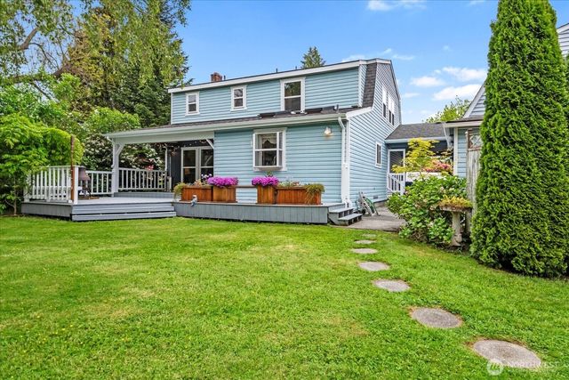 17910 Spruce Way, Lynnwood, WA 98037