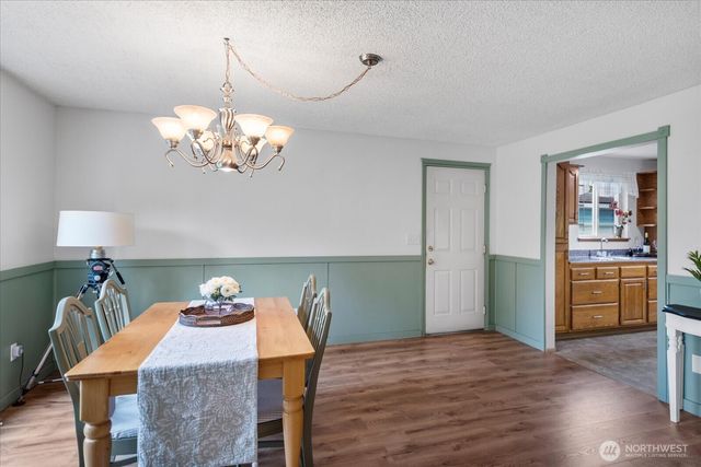 17910 Spruce Way, Lynnwood, WA 98037