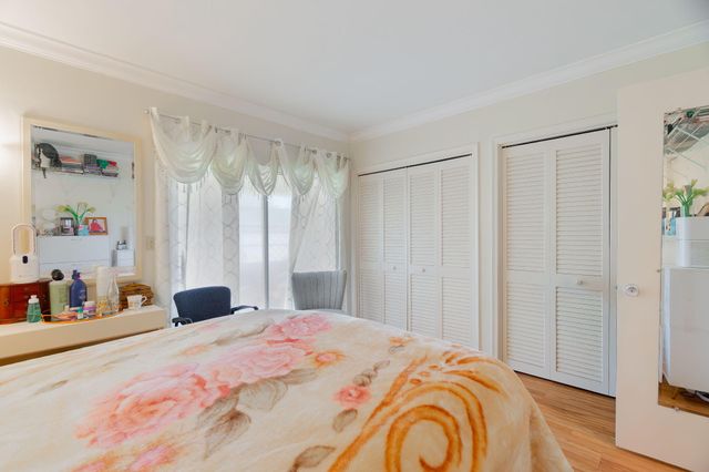 2290 SUNSET Avenue 7, Lake Worth Beach, FL 33461