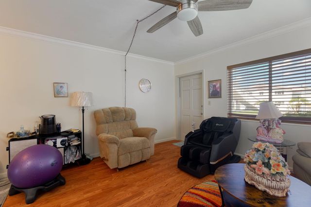 2290 SUNSET Avenue 7, Lake Worth Beach, FL 33461