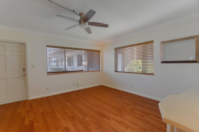 2290 SUNSET Avenue 7, Lake Worth Beach, FL 33461