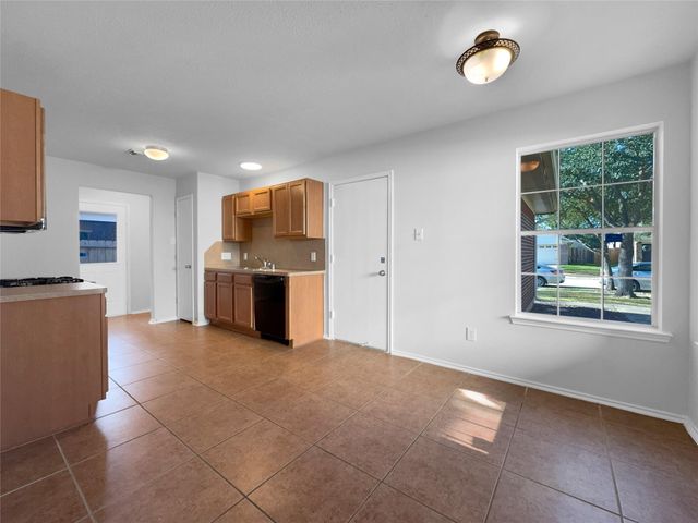 11031 Crosby Field Lane, Houston, TX 77034