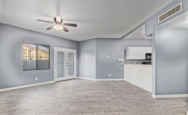 280 S ELIZABETH Way 14, Chandler, AZ 85225