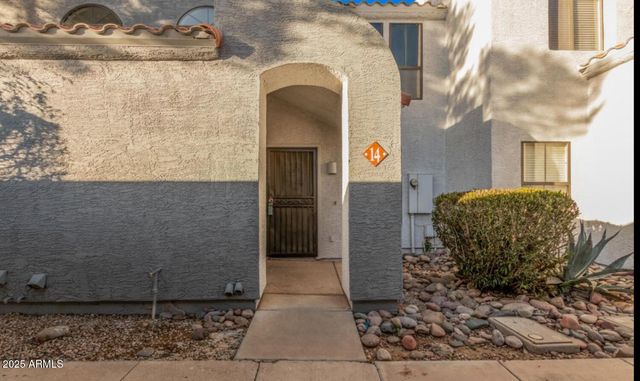 280 S ELIZABETH Way 14, Chandler, AZ 85225
