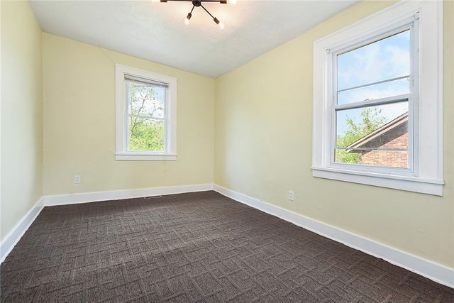 163 Universal Rd, Penn Hills, PA 15235