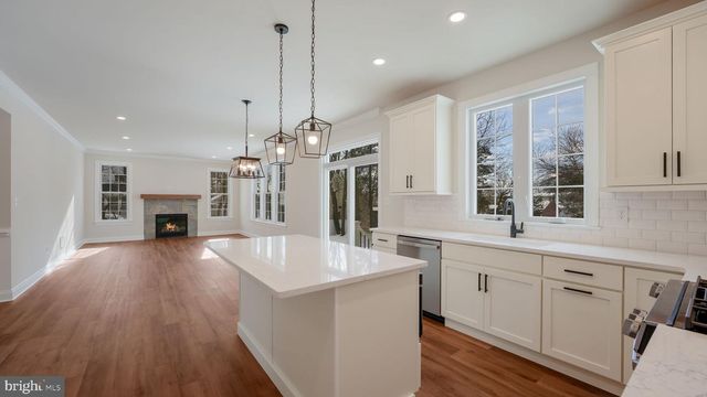 5 FARBER DRIVE, Chalfont, PA 18914