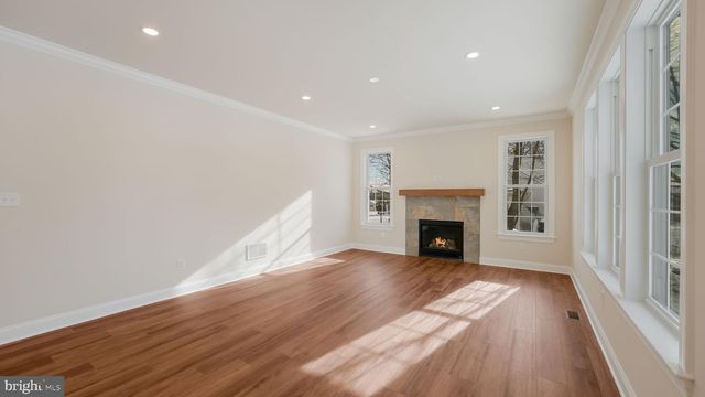 5 FARBER DRIVE, Chalfont, PA 18914
