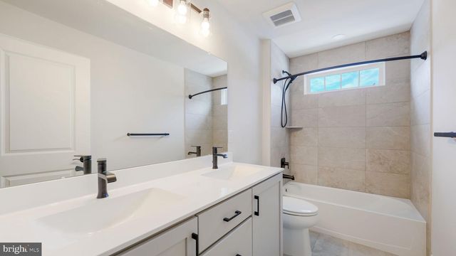 5 FARBER DRIVE, Chalfont, PA 18914
