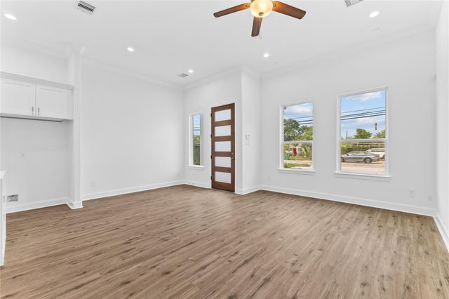 7805 Farnsworth Street A, Houston, TX 77022