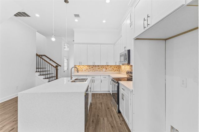 7805 Farnsworth Street A, Houston, TX 77022