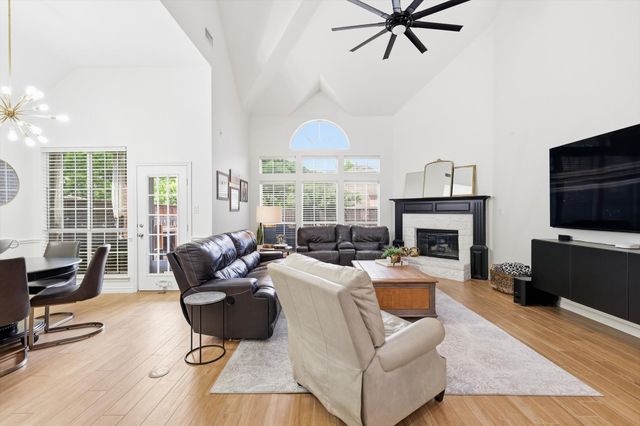 3306 Castlewood Boulevard, Highland Village, TX 75077