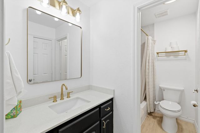 3306 Castlewood Boulevard, Highland Village, TX 75077