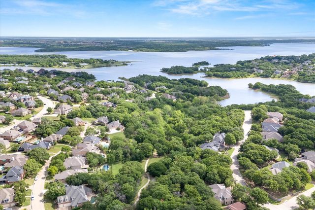 3306 Castlewood Boulevard, Highland Village, TX 75077