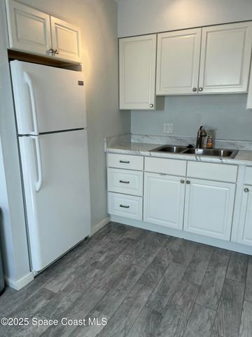 115 E Colonial Court C, Indian Harbour Beach, FL 32937