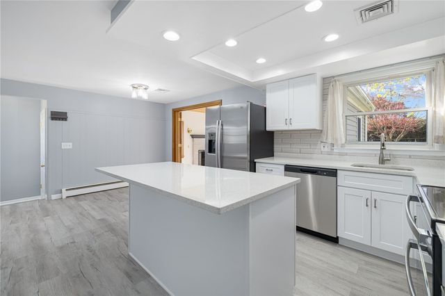 9 Long Pond Road, Coventry, RI 02816