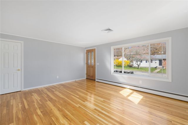 9 Long Pond Road, Coventry, RI 02816