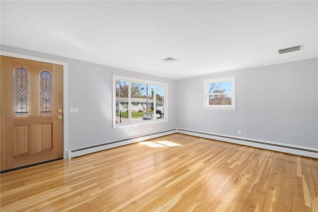 9 Long Pond Road, Coventry, RI 02816