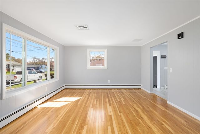 9 Long Pond Road, Coventry, RI 02816