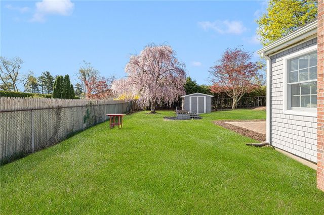 9 Long Pond Road, Coventry, RI 02816